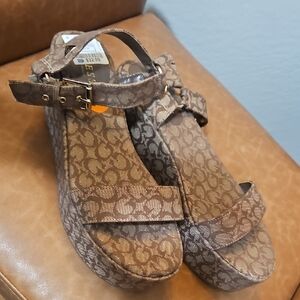 Guess Brown Patterned Platform Sandals